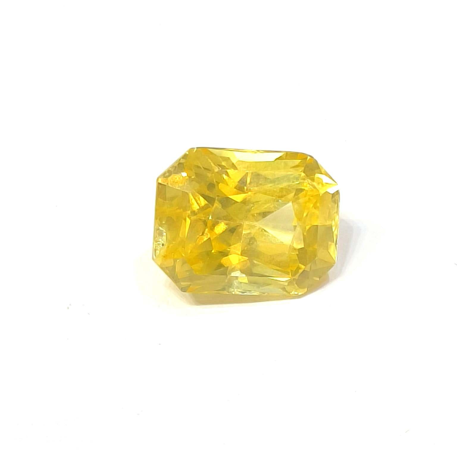 Yellow natural sapphire