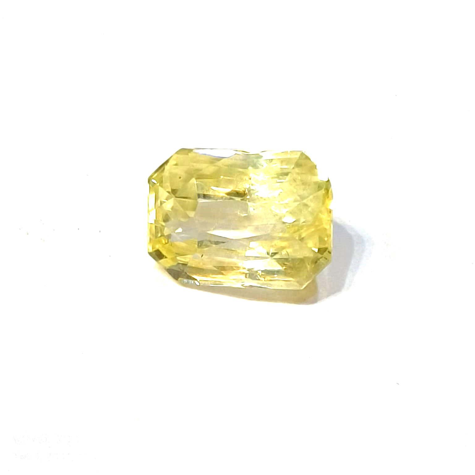 Yellow natural sapphire
